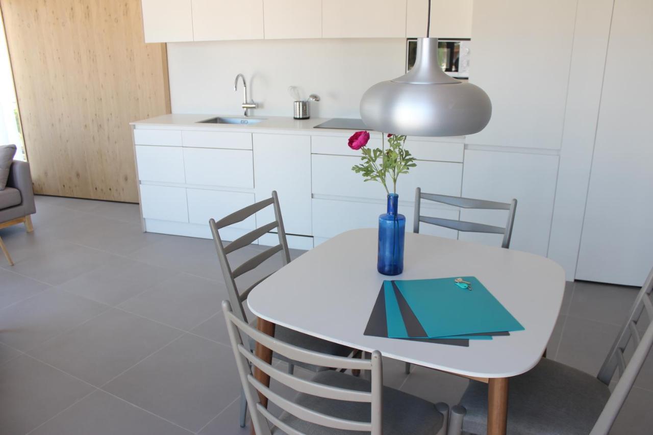 Beautiful Loft, Huge Sunny Terrace, View Over The Beach And Sea Roses Kültér fotó